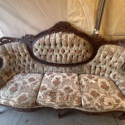 Vintage Sofa Set