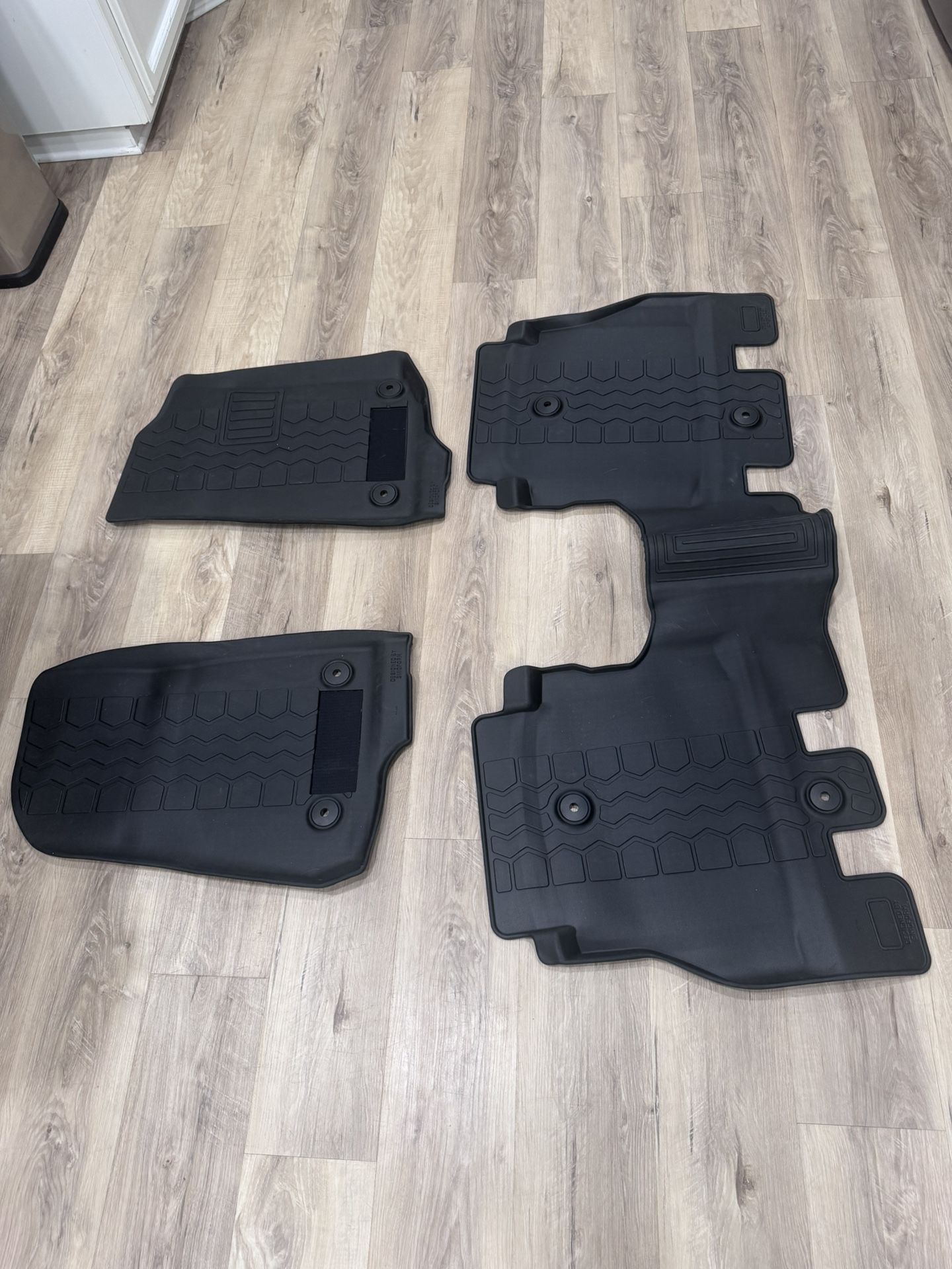 2018-2025 Jeep Wrangler JL Custom Fit All Weather Floor Mats