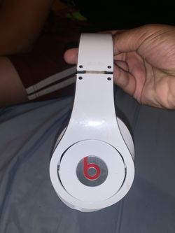 BEATS BY DRE STUDIO