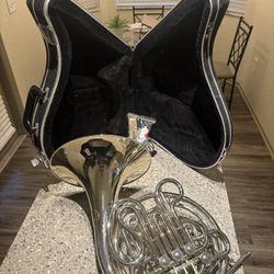 French Horn Holton Soloist