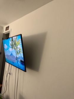 LG 50” 4K UHD Smart TV 2160p webOS, 50UQ7070ZUE