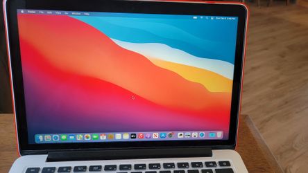 Macbook 13 Inch Very Nice