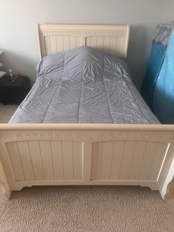 Girls bedroom set from Old Cannery