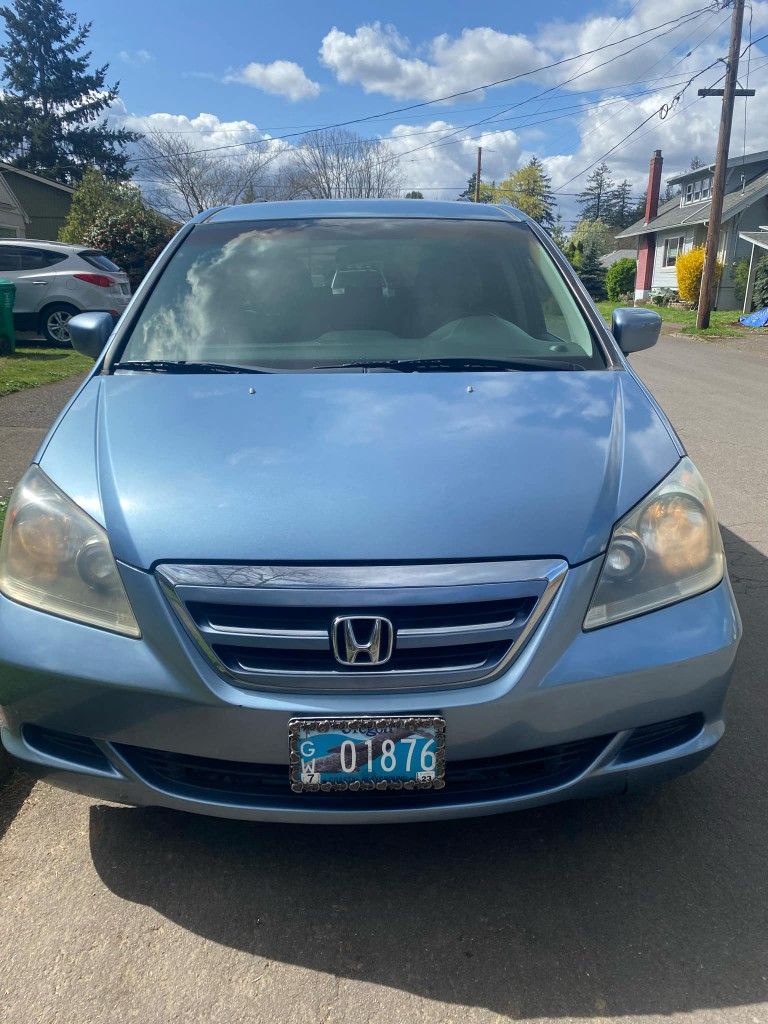 2006 Honda Odessey Ex Minivan 4d(140000 Miles)