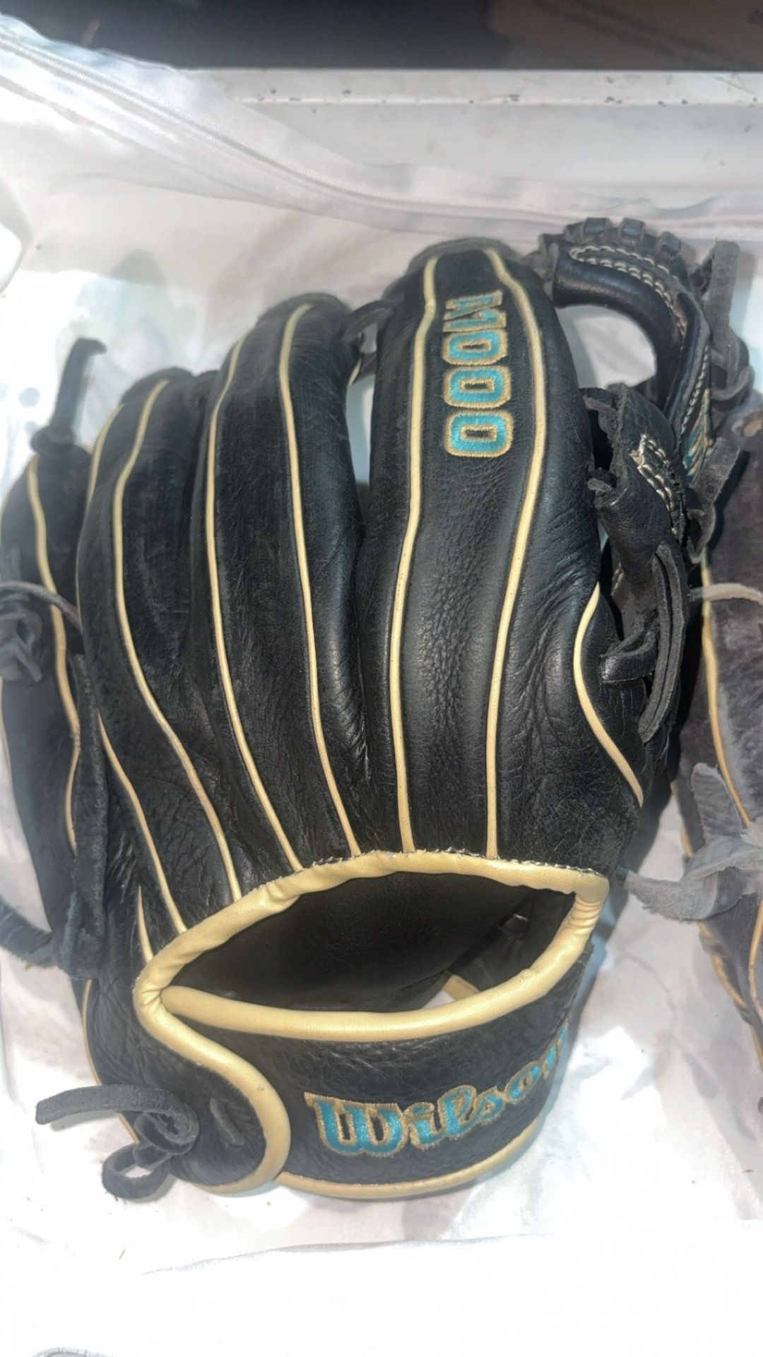 Wilson A1000 Pedroia fit 11.5 infield glove used