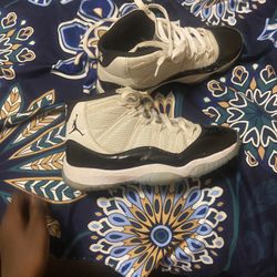 Jordan 11 Concord 