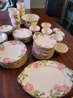 Franciscan Ware Apple Design