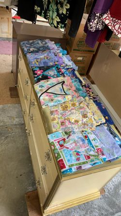 Women’s Scrubs Size Large