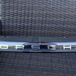 2019 2020 2021 Porsche Cayenne Rear Center Tail Light OEM 9Y0945081Q