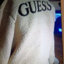 GUESS CLOTHING COMPANY HOODIE FLEECE STYLE SIZE  L