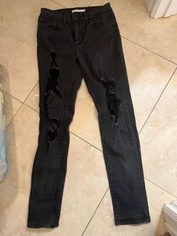 Levi size 28 woman jeans