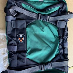 VenTerra Men's Airdog 20 Snowboard Backpack ML FOREST-NEW