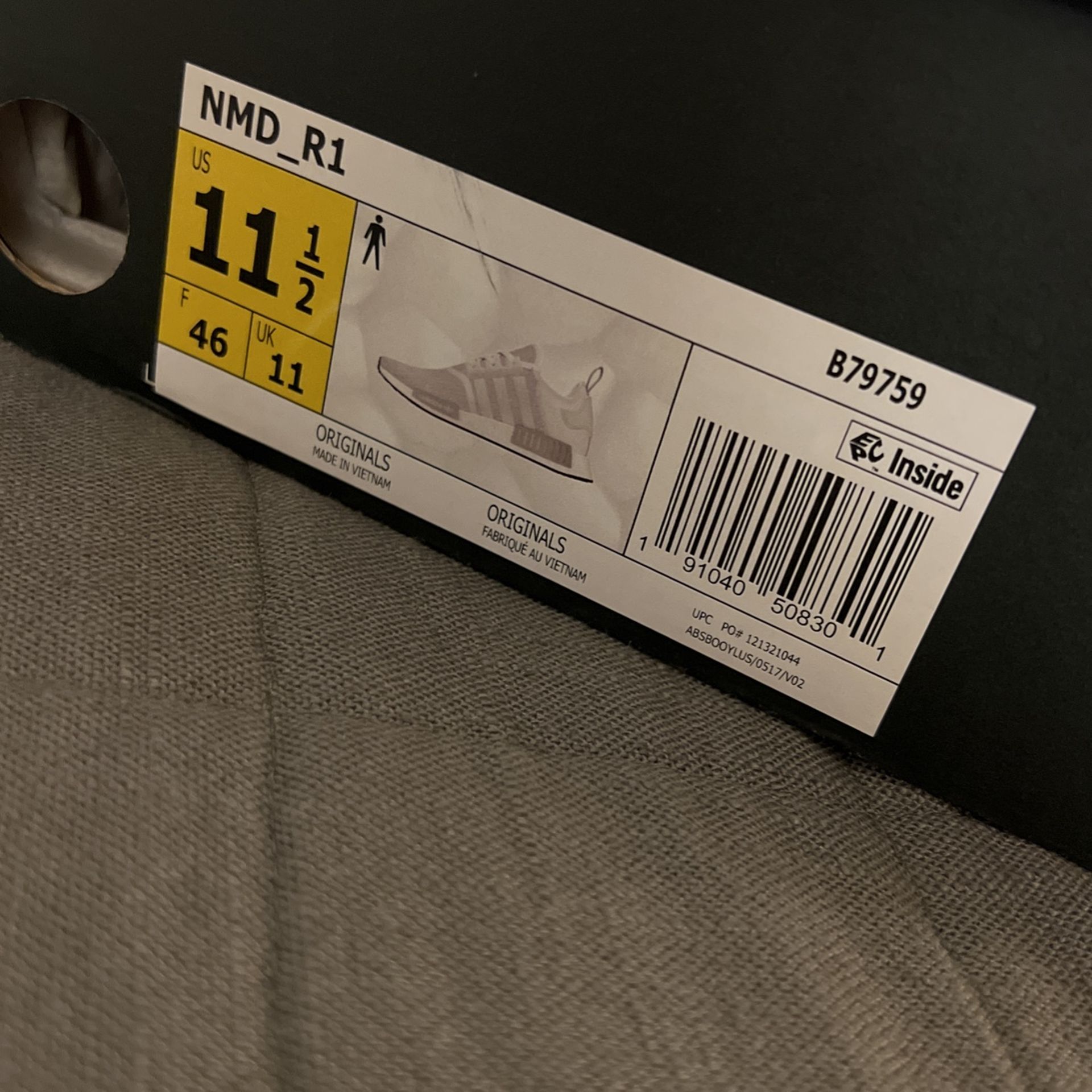 Adidas NMD R1 Blizzard 11.5 BRAND NEW for Sale in Rancho Cucamonga, CA -  OfferUp