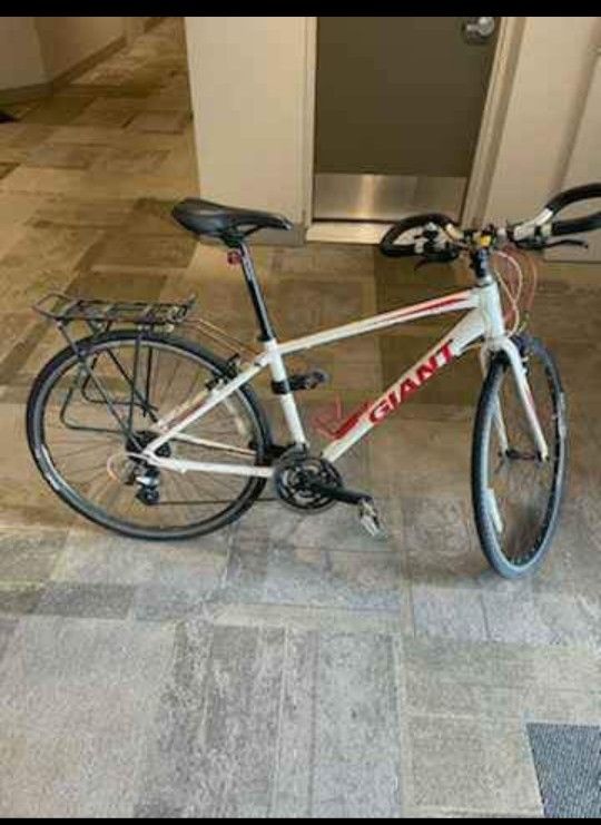 Used Giant Bicycle 