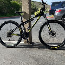For Sale Giant Mountain Bike Talon 