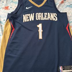 Zion Williamson.size XL