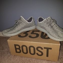 YEEZY MOONROCK /Hype BEAST stuff 