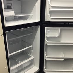 Frigidaire 18 Cu Ft Top And Bottom Fridge. 1 year Warranty 