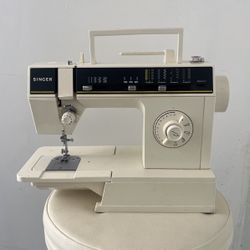Singer Sewing Machine