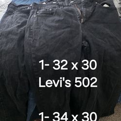 Levi's 2 Pairs