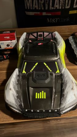 Rc car ARRMA SENTON 4WD brushless
