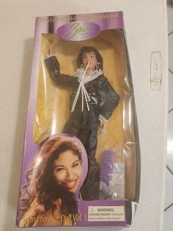 Selena Doll 