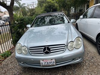 Elegant 2005 Mercedes-Benz CLK 320