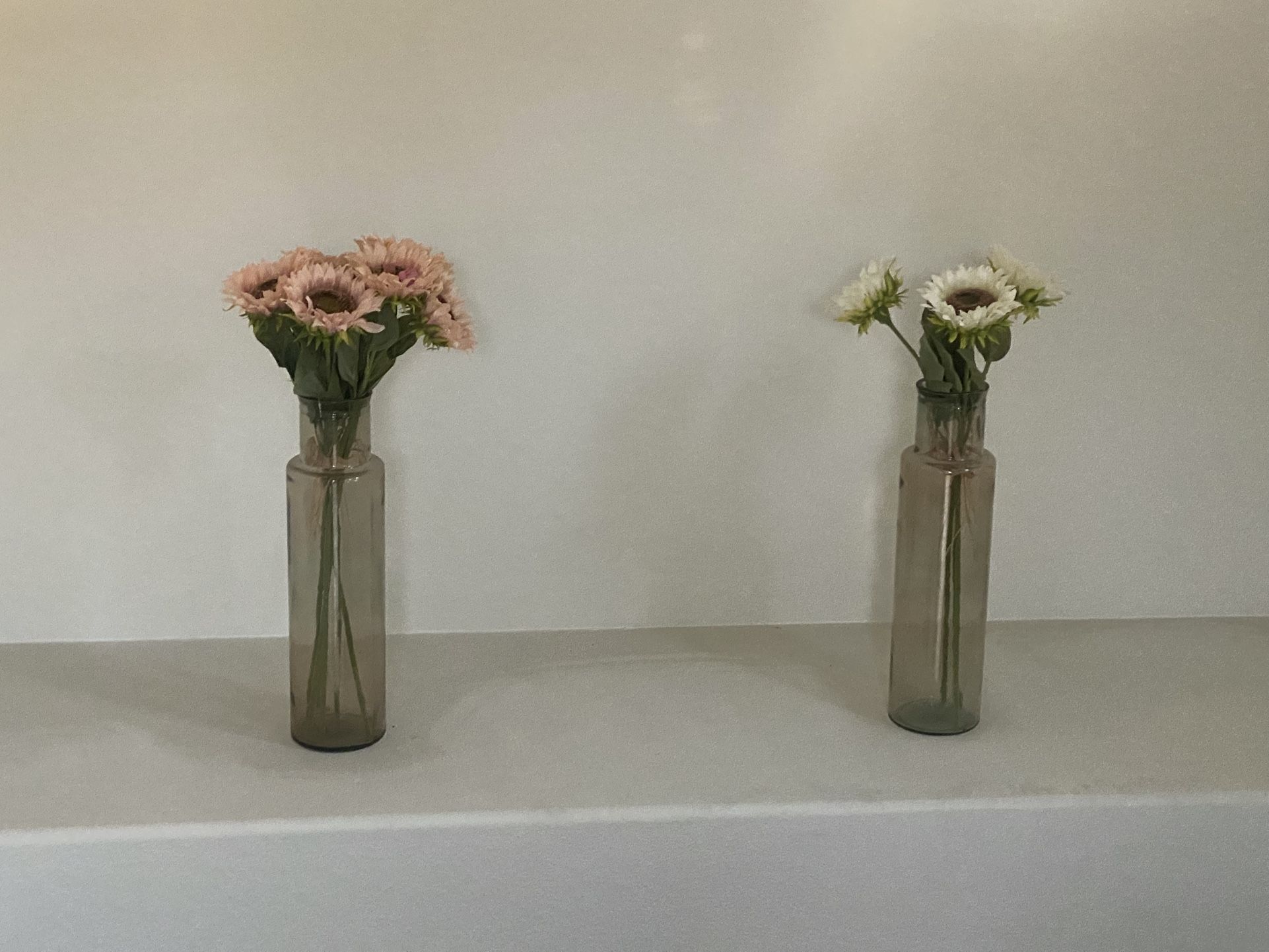 2 Imitation Flowers And Glass Vases