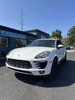 2017 Porsche Macan