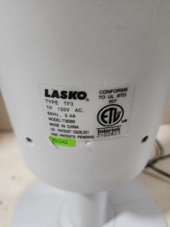 Lasko 38 3 Speed Oscillating Tower Fan for Sale in San Antonio, TX -  OfferUp