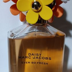 Marc JACOBS Daisy Ever So Fresh