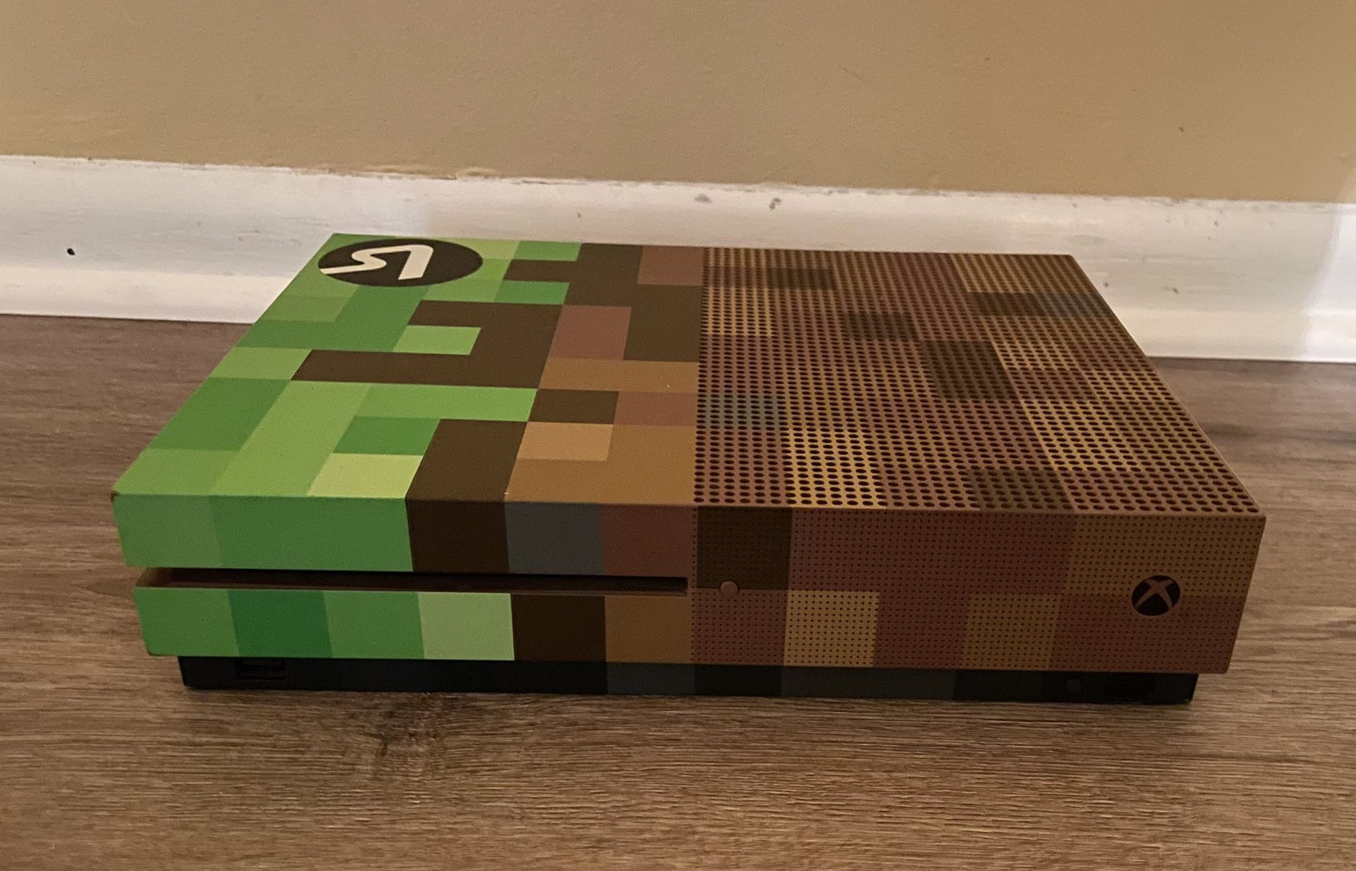 Xbox One S 1TB Minecraft Limited Edition