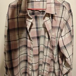 UNIQLO Oversized Pink Plaid Flannel Shirt – Cozy, Versatile & Effortlessly Stylish