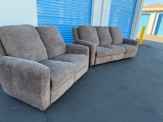 Gray/Brown Recliner Couch and Loveseat 🚚🚛 Free Delivery 🚚🚛