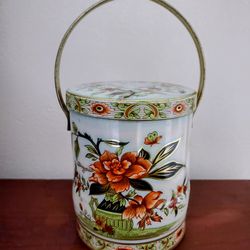 Decorative Daher Floral Tin w/ Handle Made In England