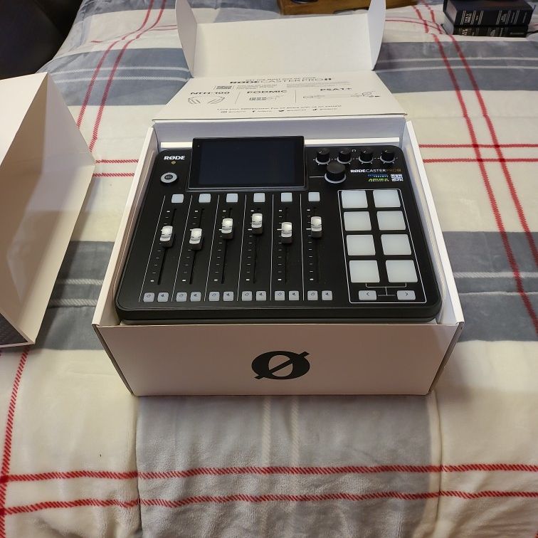 Rode Caster Pro 2 Integrated Audio Production Studio Mixer Podcaster