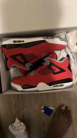 Jordan 4