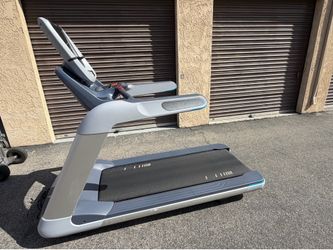 Precor commercial treadmill, P80 touch screen (free delivery