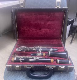 Clarinet 3 as is, good condition
