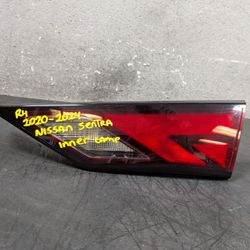 2020-2021-2022-2023-2024 NISSAN SENTRA RIGHT INNER LIGHT OEM USED #9555
