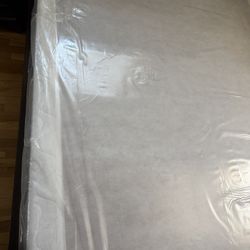 Queen size bed box 