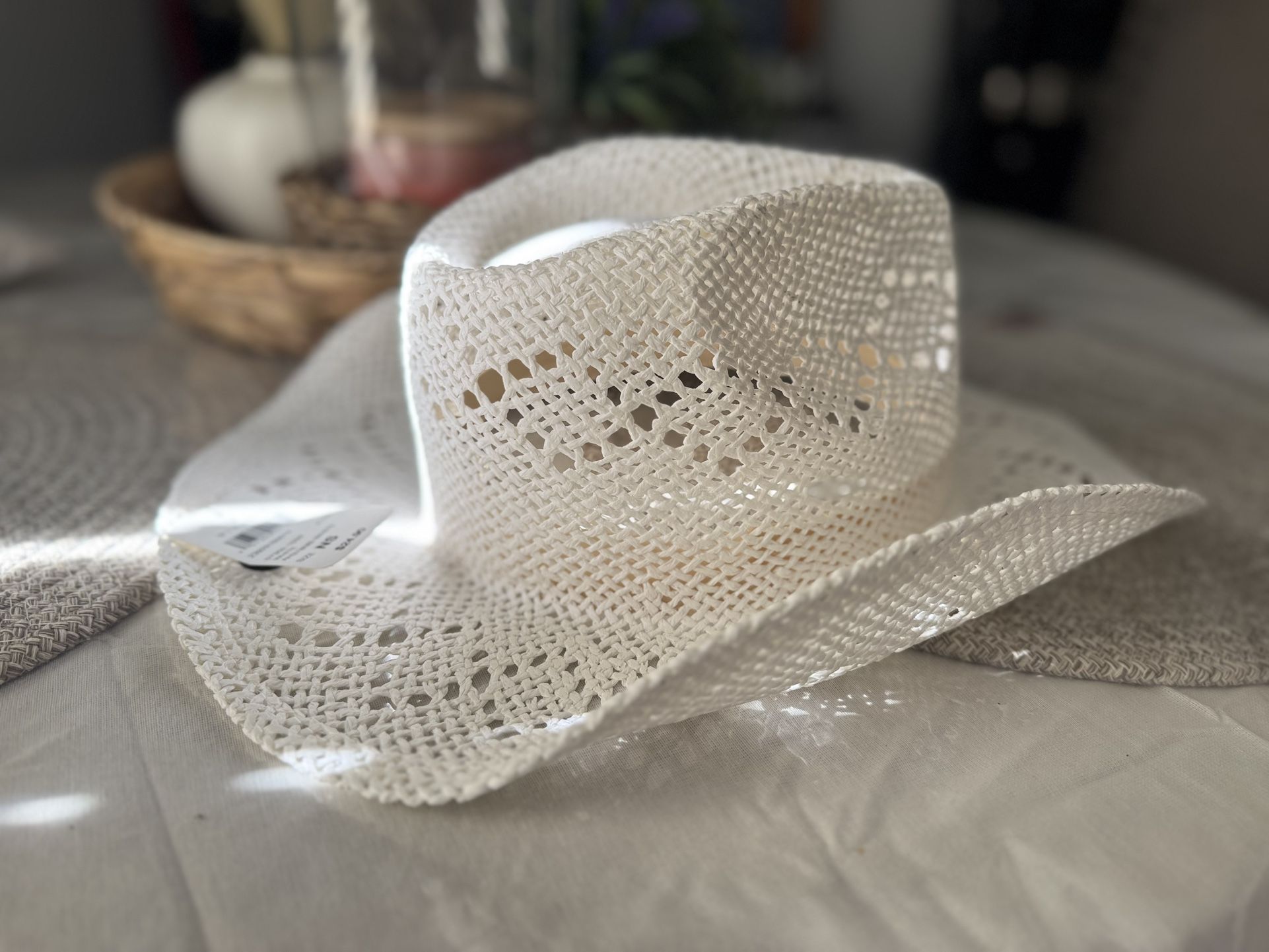 Windsor White Hat
