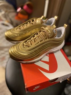 Size 6.5  Womens Worn Once ! AirMax 97