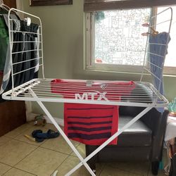 Rack To Dry. Cloth. On. Val any