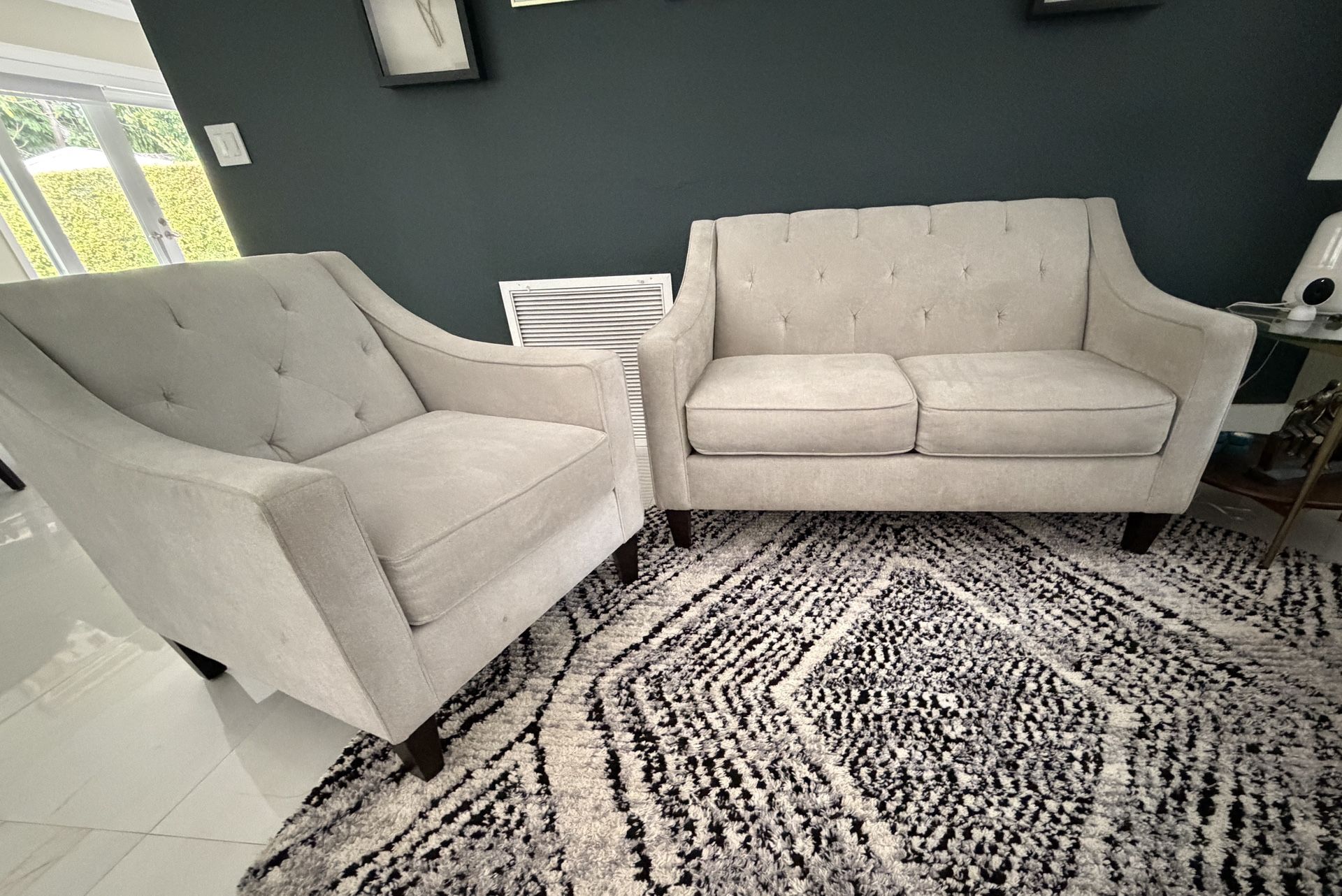 Loveseat & Lounge Chair