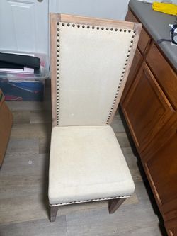 4 Dining room chairs