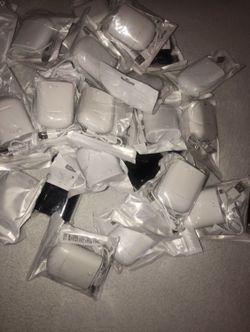 lots of 28 Bluetooth 5.0 Wireless Earphone Headphones Android Earbuds Portable Headset New