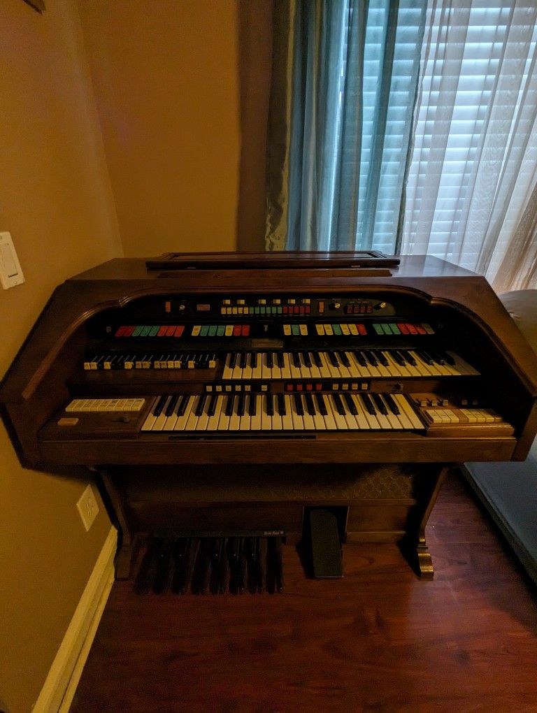 Hammond Aurora Classic Model No. 232172