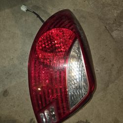 2005-2010 Kia Rio Left Tail Light 