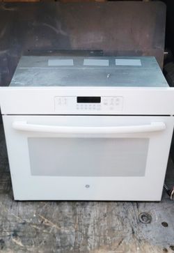OVEN RANGE 240V BUILT IN OVEN ELECTRIC EXCELLENT CONDITION